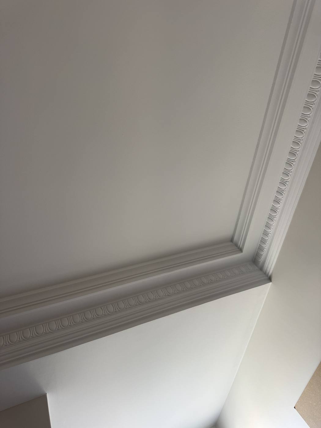 Moulures au plafond
